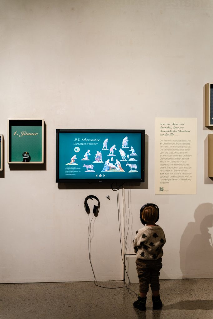 Interaktive Elemente in der Ausstellung "Weihnachten - schöne, traurige Zeit"
