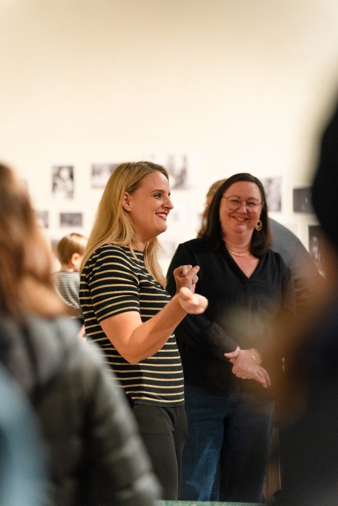 Andrea und Sophia erzählen über die Ausstellung